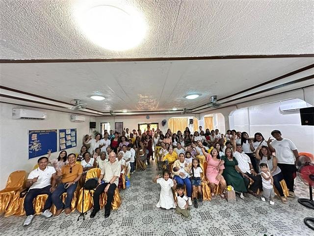 Brother Samuel and Sister Wilma Patajo's congregation