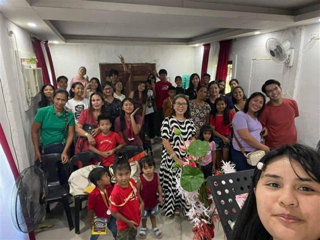 Ps. Lanie S. Santiago's congregation