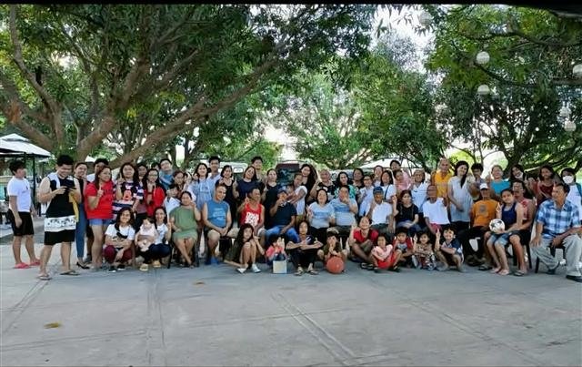Ps. Gener Maglaqui & Ps. Evangeline "Vangie" Maglaqui's congregation