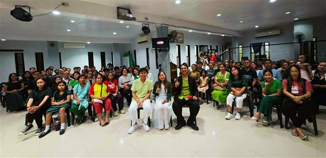 Ps. Christotle Quintos & Ps. Cristina Quintos's congregation